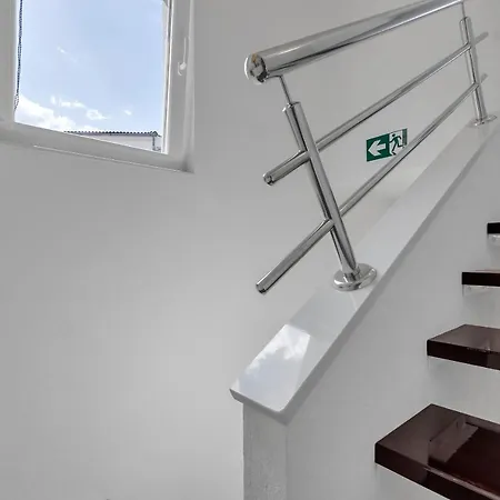 Kuca Za Odmor Lemon Tree Апартаменты Макарска